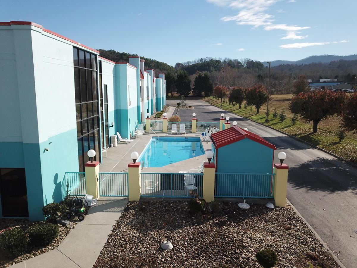 Econo Lodge Newport Esterno foto